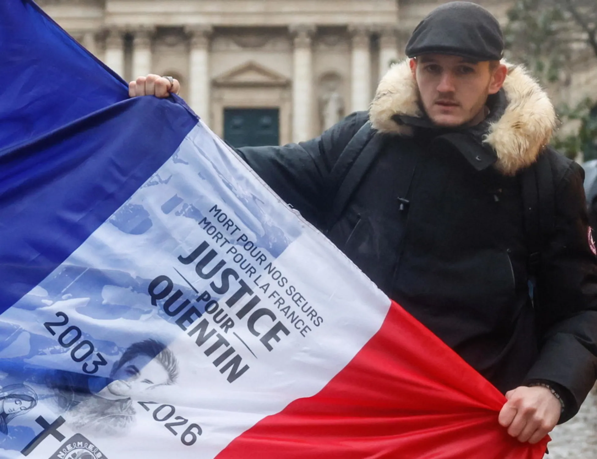 Leggi l'articolo: Ammazzato di botte: i titoli-vergogna di Corsera e Stampa