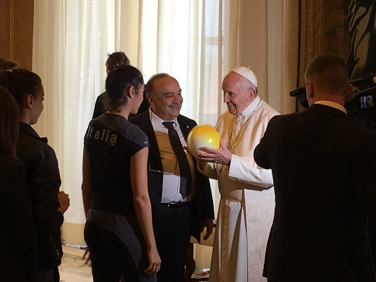 LA FEDERGINNASTICA IN UDIENZA DAL PAPA PER IL 150° ANNO DI FONDAZIONE
