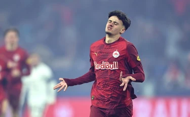 Chi è Alajbegovic, il 18enne bosniaco che terrorizza l'Italia (e che ha fregato il Milan)