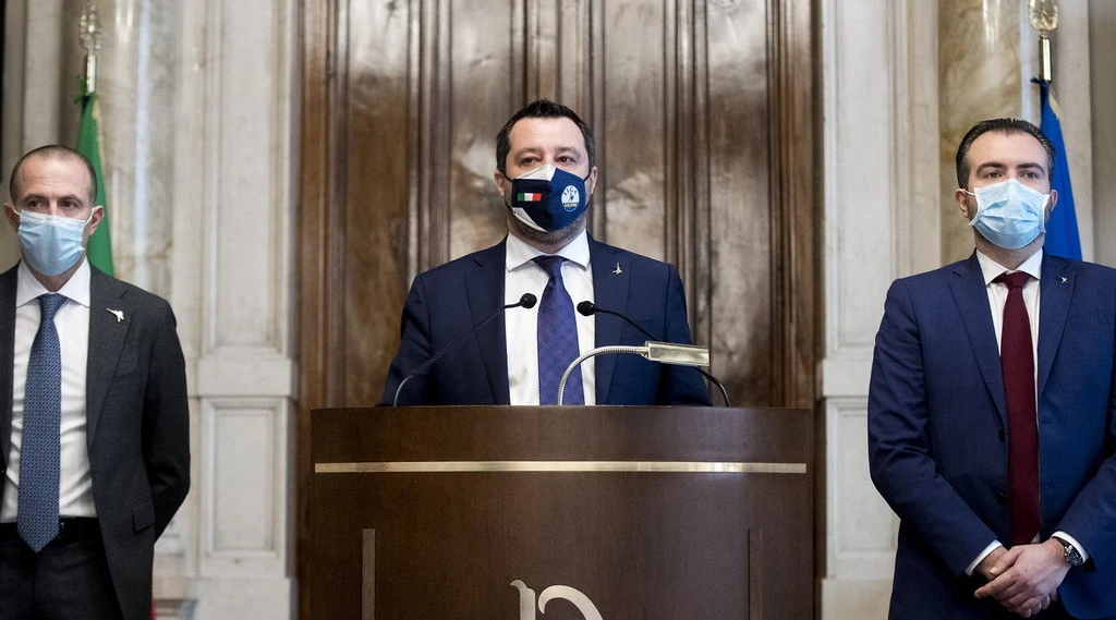 Matteo Salvini dopo l'incontro con Mario Draghi: "Fiducia nel suo progetto, no a nuove tasse. Poltrone? Chiedete agli altri"