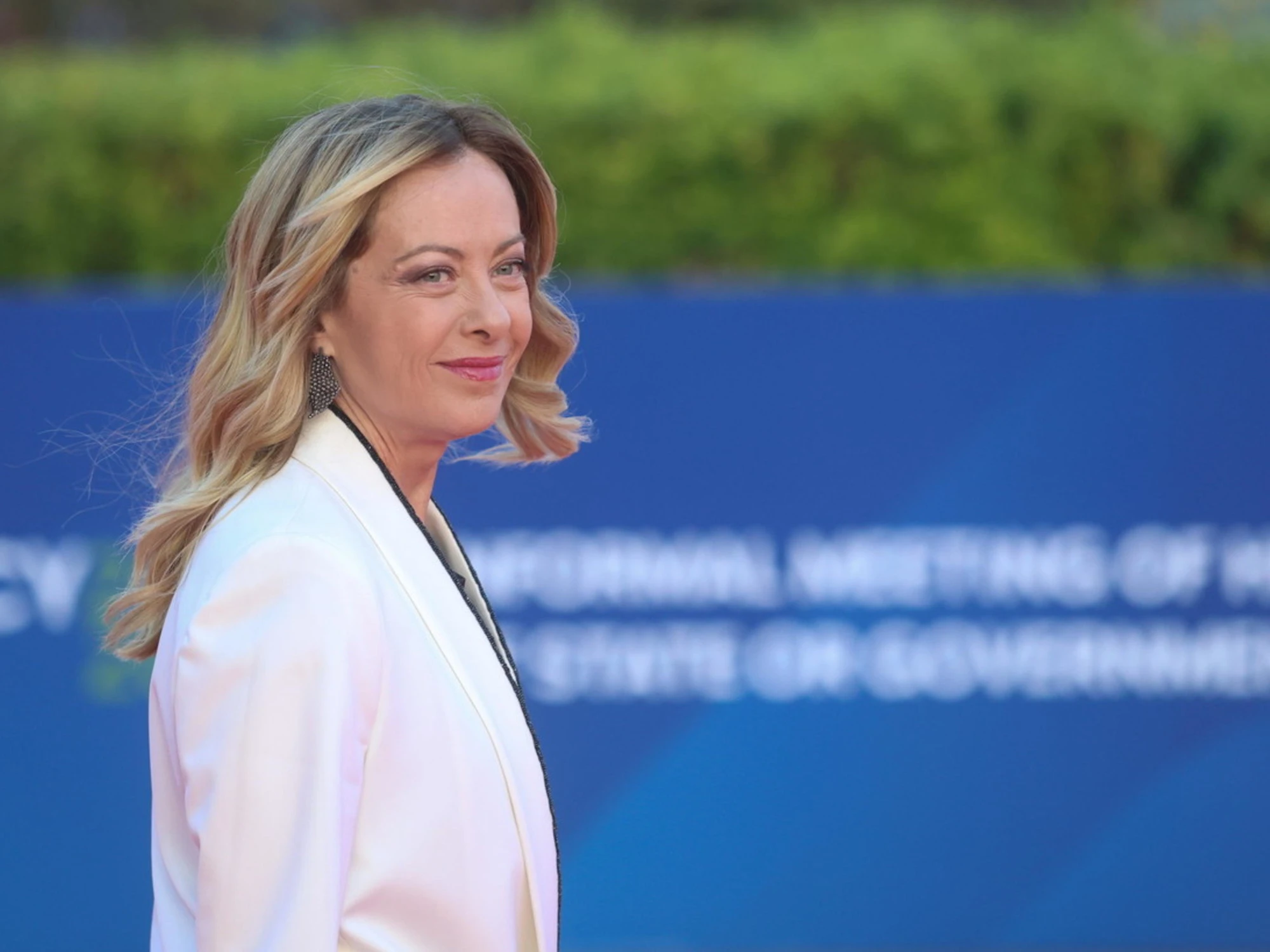 Giorgia Meloni le suona a Conte e M5s: "Conti non in ordine? Paghiamo i debiti del Superbonus"