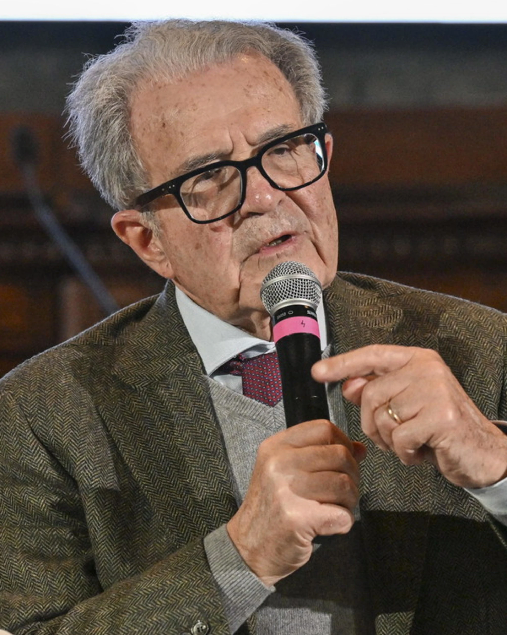 Prodi e il referendum per cacciare Orban