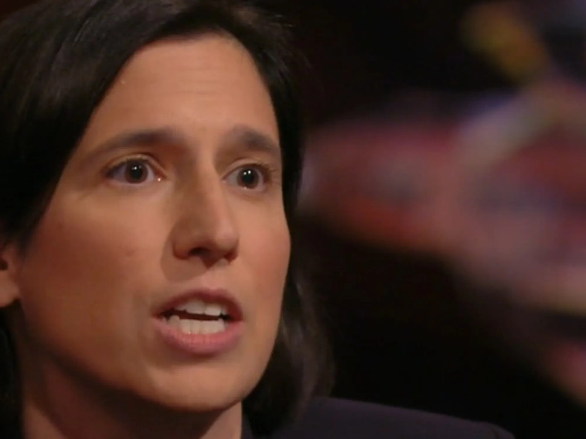 Leggi l'articolo: "Lei premier?". Elly risponde così: da gelare il sangue