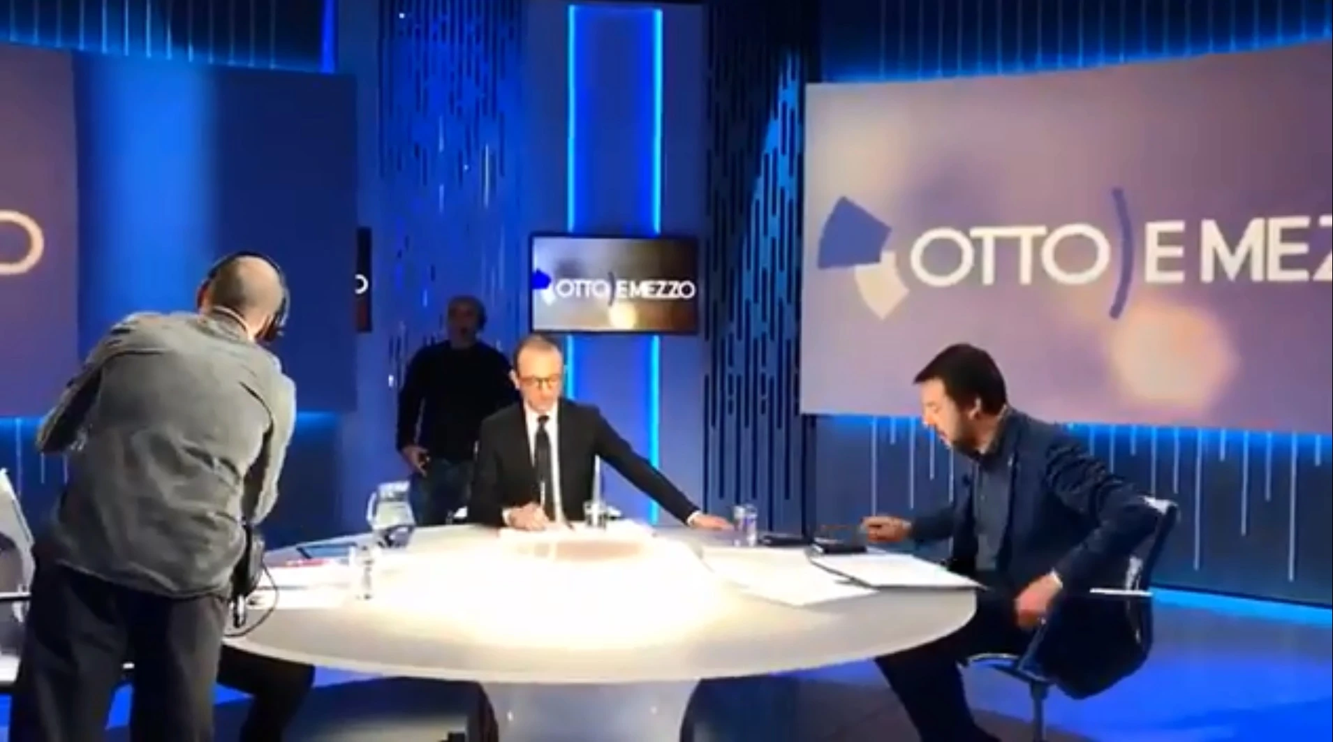 Otto e Mezzo, Matteo Salvini e Lilli Gruber: video inedito prima della registrazione, gelo artico