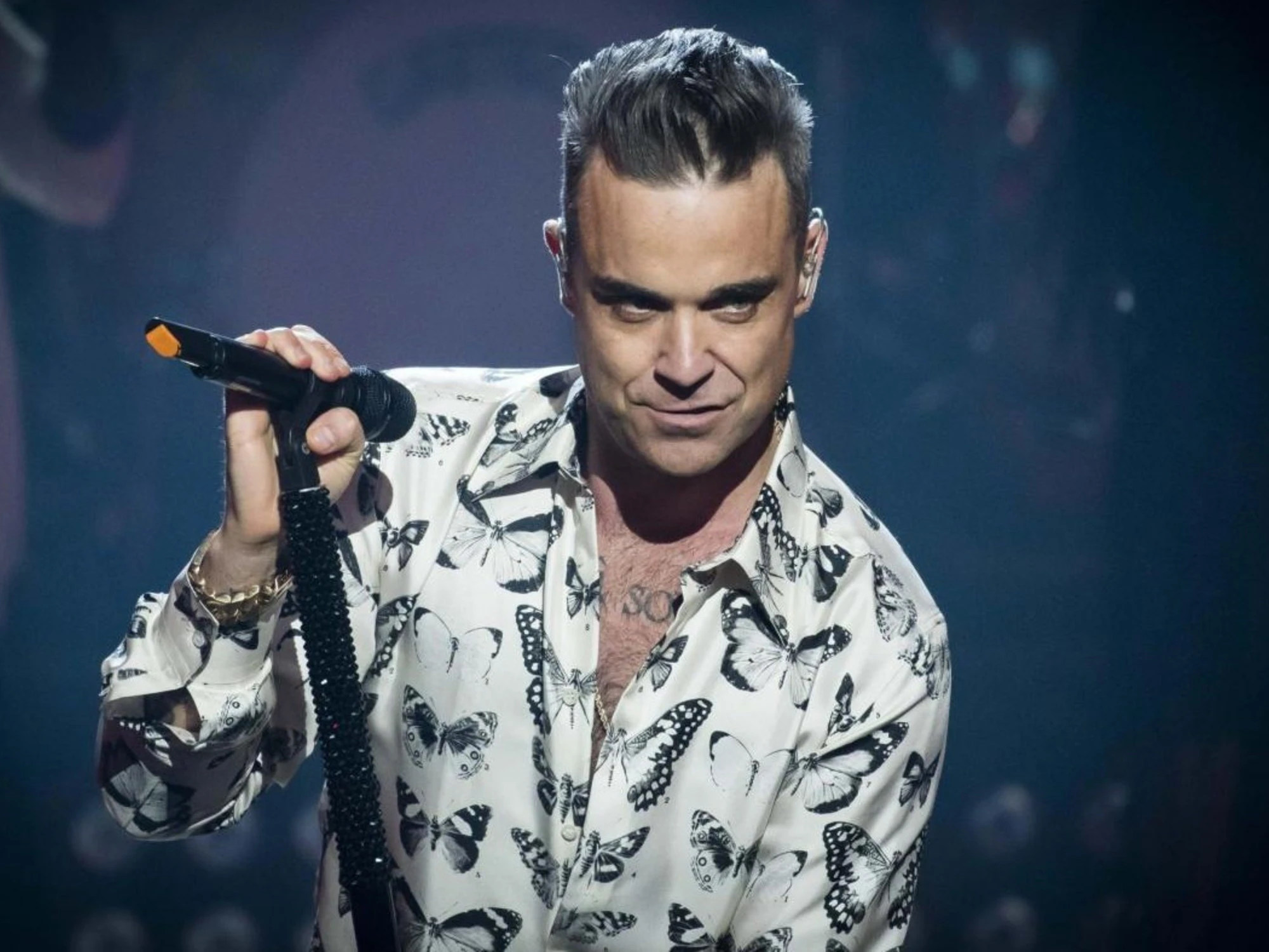 Robbie Williams: "Sto diventando cieco per le iniezioni fatte per dimagrire"