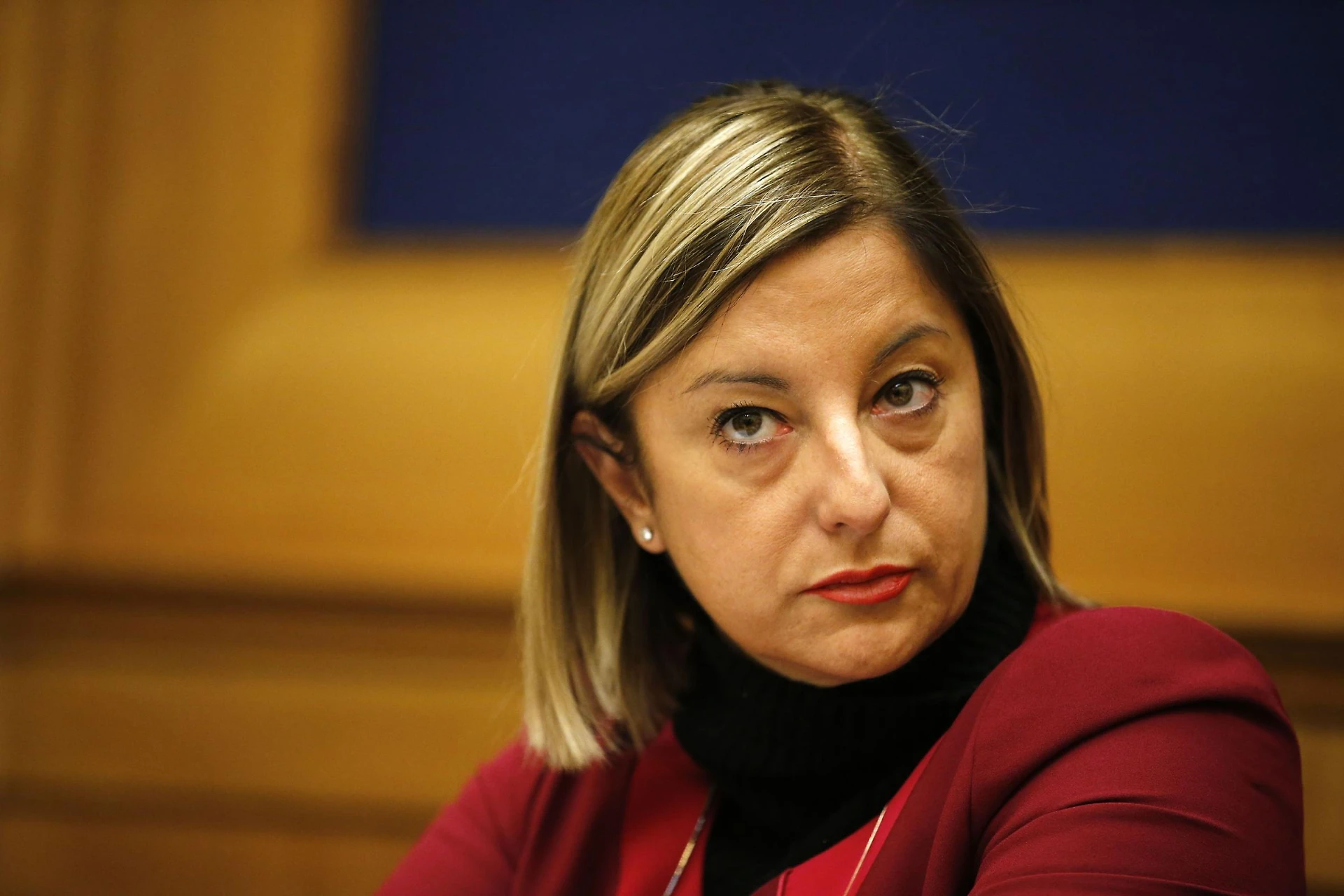 Roberta Lombardi, il clamoroso colpo di mano. Rivolta M5s, l'antipasto della scissione per Di Maio?