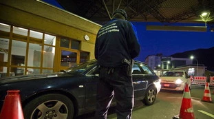 Italia-Svizzera, "il confine si è spostato": cosa sta succedendo