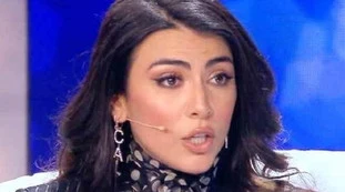 Giulia Salemi, "ecco perché mi censuravano": spunta un video da bollino rosso. Mediaset, ora si capisce tutto