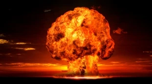 Ucraina, evacuazione di massa. Sospetto su Putin: dove sgancia l'atomica