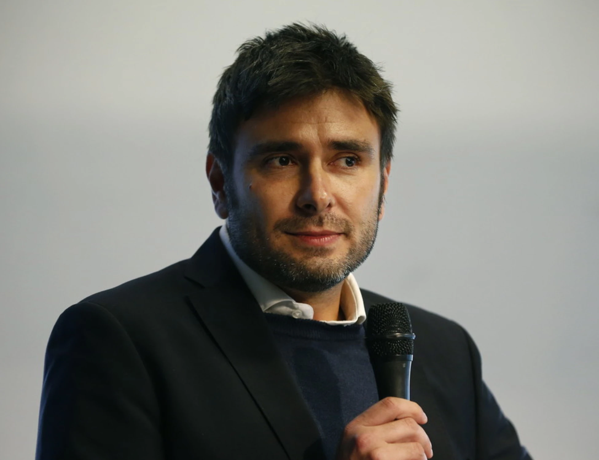 Alessandro Di Battista sedato, i tempi si allungano drasticamente