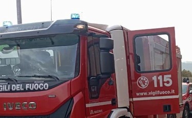 Mantova, nonna muore in casa e la nipotina di 8 mesi piange per ore: come la salvano