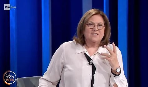 Sea Watch, Lucia Annunziata attacca Matteo Salvini: "Un leader pagliaccio, fermatelo"