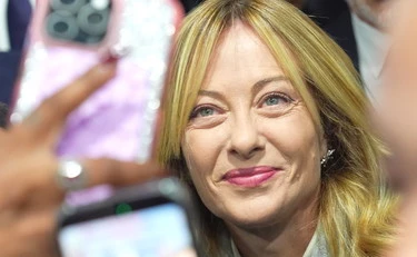 Sondaggio Youtrend, Giorgia Meloni strappa con Trump e vola: ecco le cifre