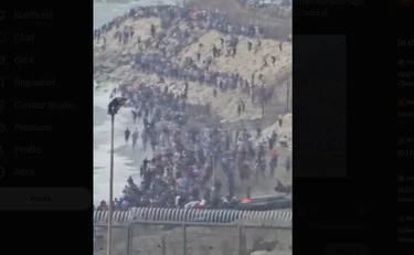 Ceuta, orda di migranti invade la Spagna: il video-choc