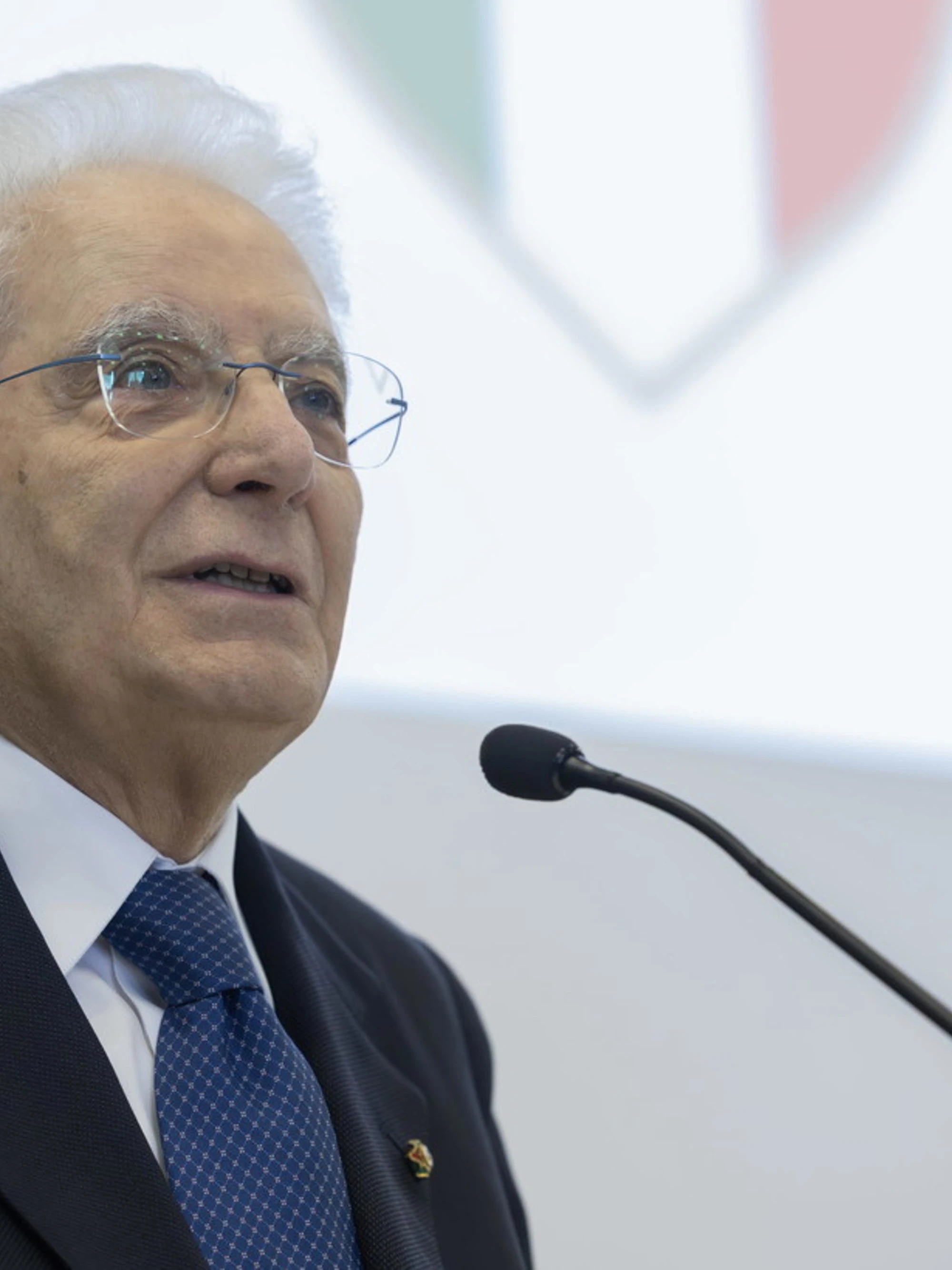 Mattarella: "Alpini sempre esempio di onore e di rispetto"