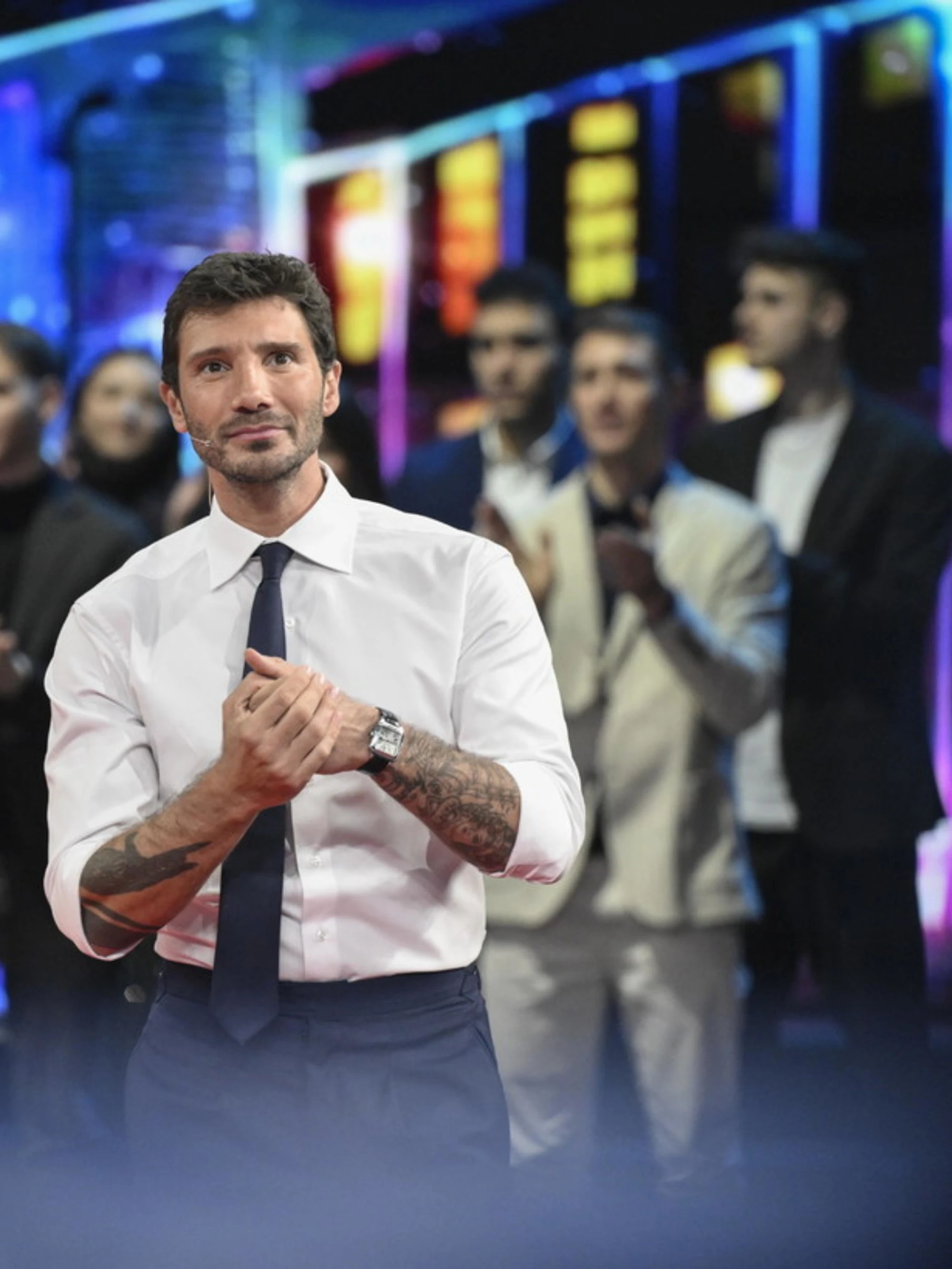 Stefano De Martino, clamoroso a teatro: chi si mette in fila per vederlo