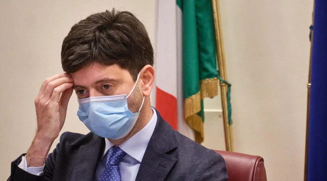 Dpcm, "mezza Italia in zona arancione": emergenza infinita, le regioni chiuse da lunedì prossimo