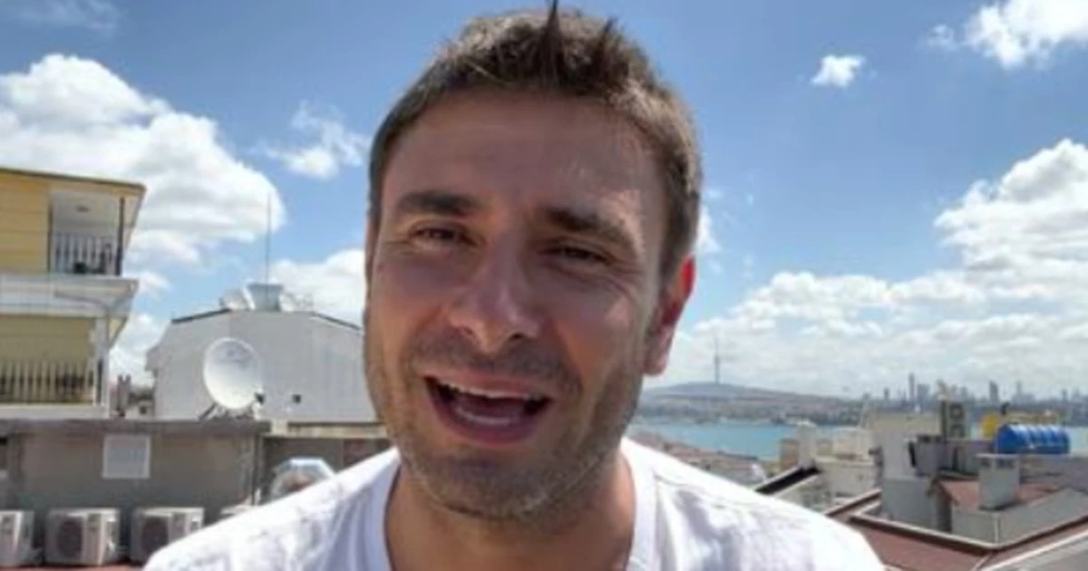 Alessandro Di Battista parte per la Russia: "Vorrei capire cosa pensano dell'Occidente"