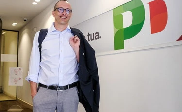 Matteo Ricci, assalto alla sede Pd? E danno la colpa alla destra...