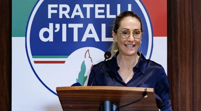 Arianna Meloni, via al tesseramento FdI: "Semplicemente, l'orgoglio di essere italiani"