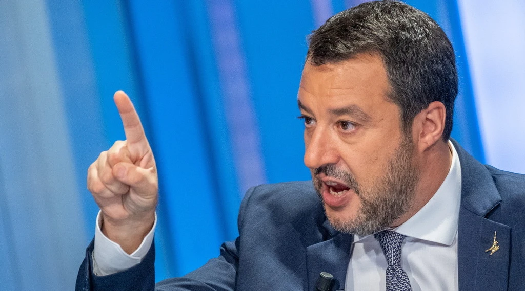 Salvini smaschera la sinistra: "Difendono i rave, siamo su Scherzi a Parte"