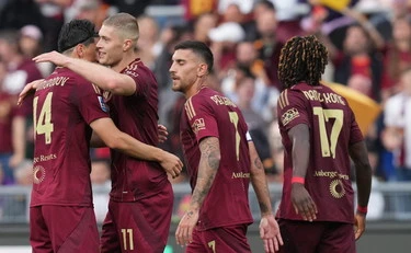 Roma, vittoria importantissima contro la Fiorentina: decide Artem Dovbyk 