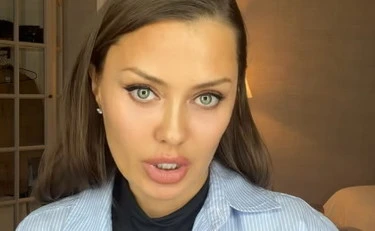 Putin, l'attacco della influencer russa Victoria: "La gente ha paura di te"