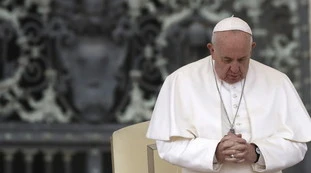 Papa Francesco sottoposto a tampone: paura coronavirus in Vaticano, ma Bergoglio è negativo