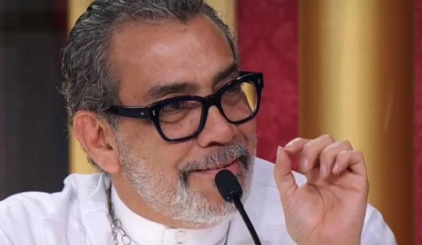 Guillermo Mariotto a Un giorno da pecora: "Sogno una notte con Conte. Di Maio? Un po' mignon"