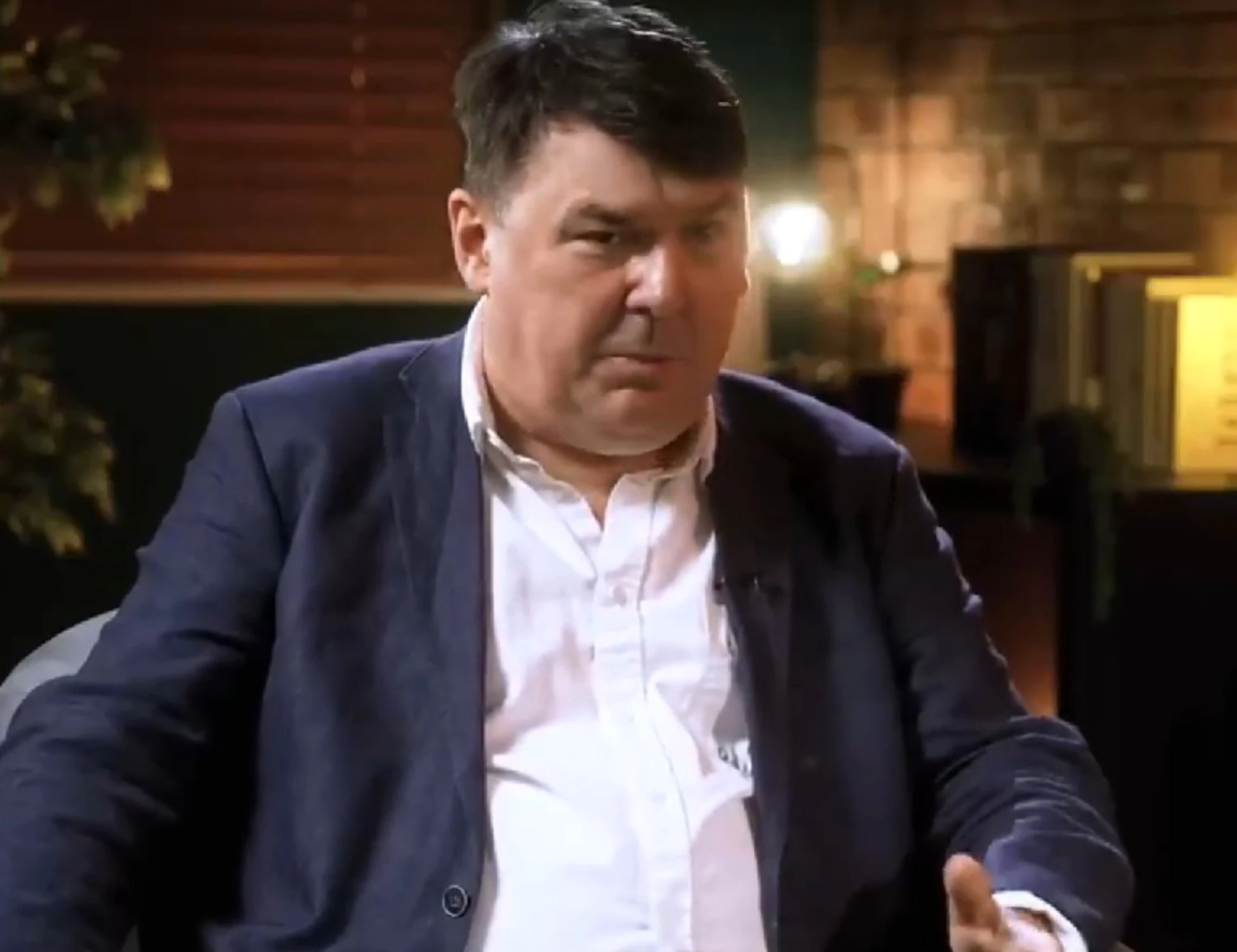 Graham Linehan, la star arrestata per una battuta sui trans