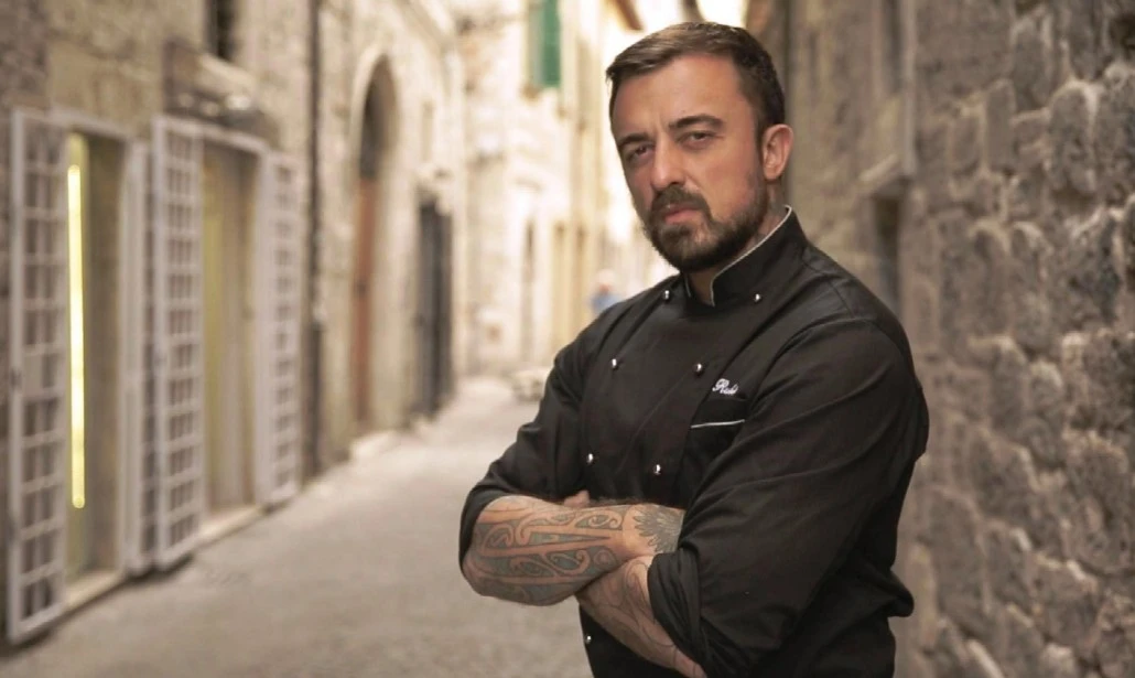 Chef Rubio, delirio totale contro Matteo Salvini: "Guarda Temptation Island? Disonorevole"