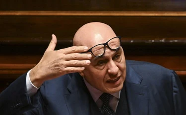 Guido Crosetto: "La richiesta informale degli Usa all'Italia sulla guerra", cosa è successo davvero