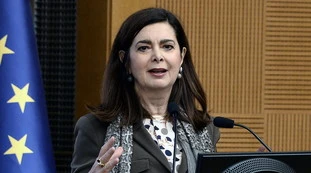 Laura Boldrini, la "frase rubata" sulla colf: "Come c*** ha ridotto il cashmirino?", fine disgraziata