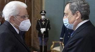 Mario Draghi, equilibri sconvolti dalla guerra in Ucraina: "Si dice che Mattarella...", clamorose voci a Palazzo
