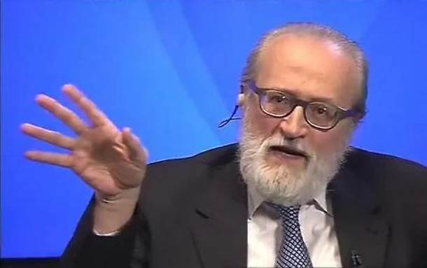 Sea Watch, Paolo Becchi: "Dopo Siri, agguato a Salvini sui migranti. Ora è tutto chiaro: cosa c'è dietro"