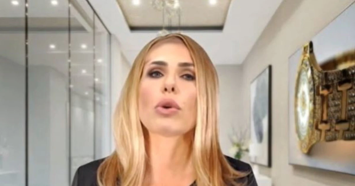 Ilary Blasi insulta Totti: "Sto poraccio". Striscia, video-bomba