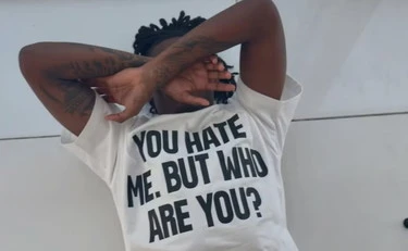 Rafa Leao, addio Milan: maglietta di sfida ai tifosi, dove andrà