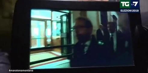 Elezioni europee, Di Maio pugile suonato. Caos M5s, dietrofront nella notte: dopo il tracollo succede di tutto
