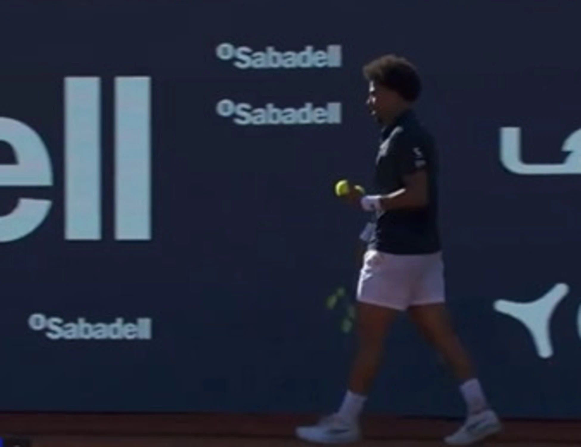 Andrey Rublev perde la testa in campo: "Odio questo fott*** sport"