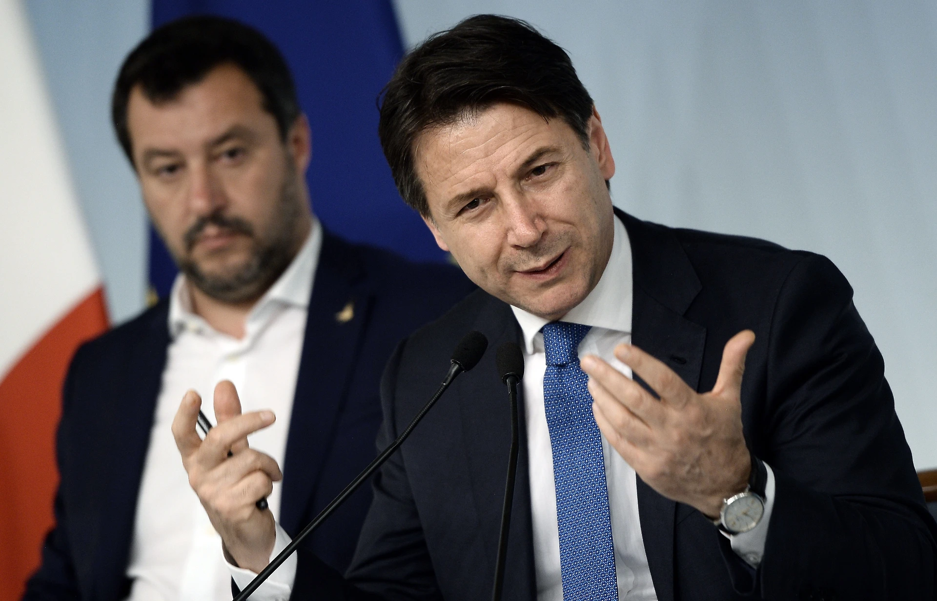 Matteo Salvini, allarme rosso: la previsione in controtendenza: "Giuseppe Conte può superare il 2020"