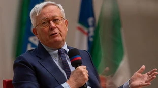 Giulio Tremonti, messaggio a Salvini: "Davvero non vuole il premierato?"