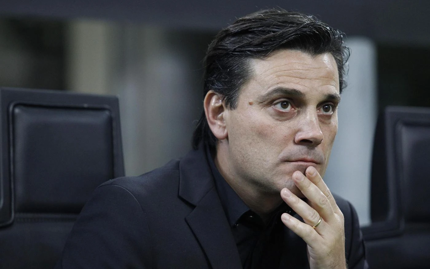 Milan, Vincenzo Montella risponde a Massimiliano Mirabelli: &quot;Non riesce a dormire per le sconfitte? Ho una pillola...&quot;