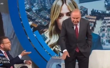 Selvaggia Lucarelli insulta Bruno Vespa: "Bava alla bocca, fa tenerezza"