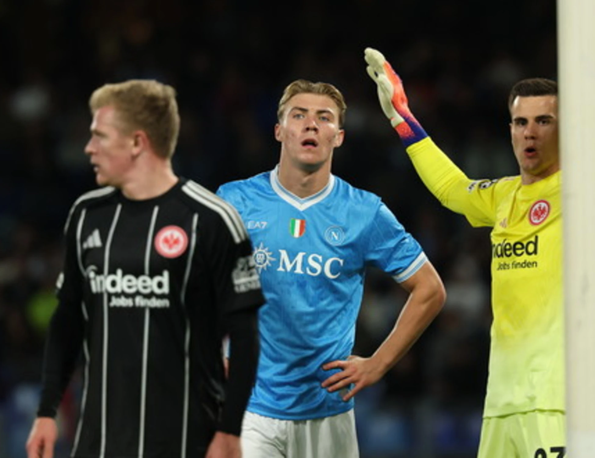 Napoli, solo 0-0 contro l'Eintracht. Champions, ora Conte rischia