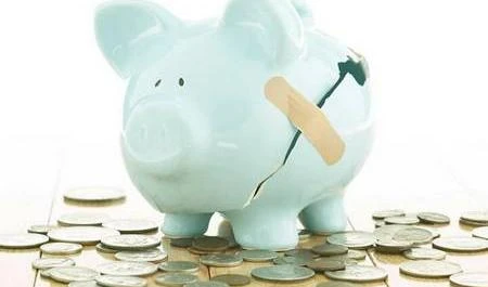 Borse a picco, spread in volo: ecco come salvare casa, azioni e risparmi
