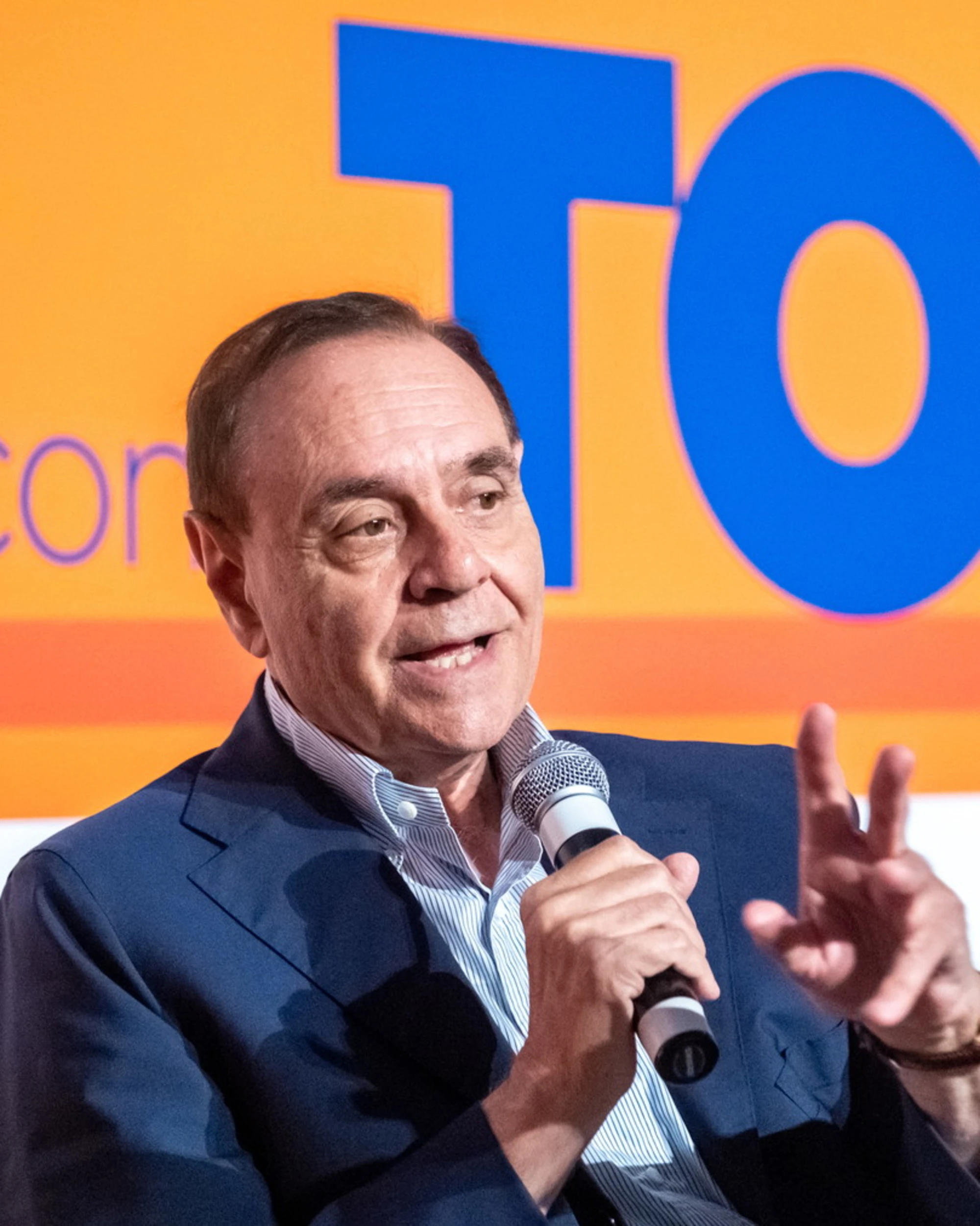 Marche, Clemente Mastella archivia il Pd: "Come l'asino che muore di fame"