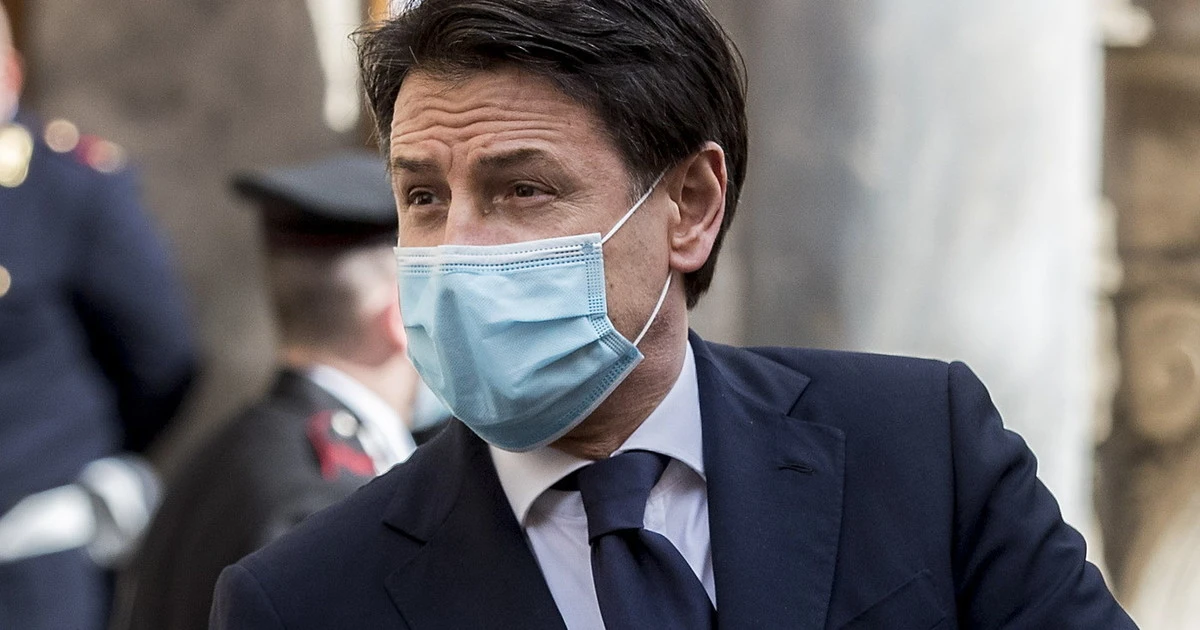 Giuseppe Conte "ha detto no". Dagospia, bomba sul governo: il vaccino anti-coronavirus poteva essere italiano