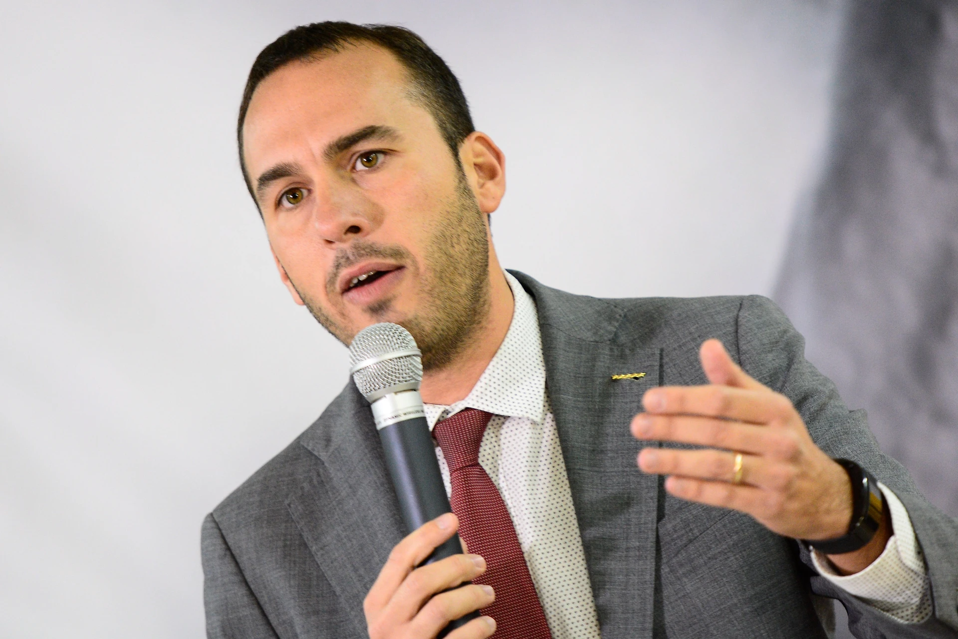 Diciotti, Manlio Di Stefano: "No all'autorizzazione a procedere per Matteo Salvini ma se vince il sì..."