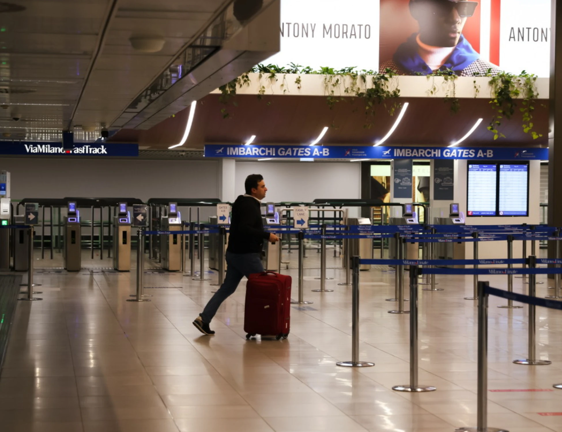 Sciopero, i sindacati forzano lo stop olimpico. Salvini: "Irresponsabili, anti-italiani"
