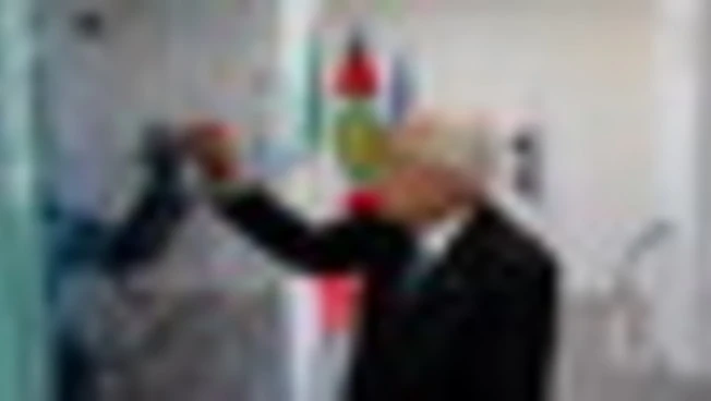 Milano Cortina, Mattarella visita il Villaggio Olimpico e arriva Vance